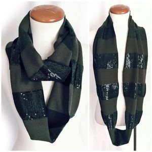 Alice + Olivia Green/Black Sequin Stripe Scarf